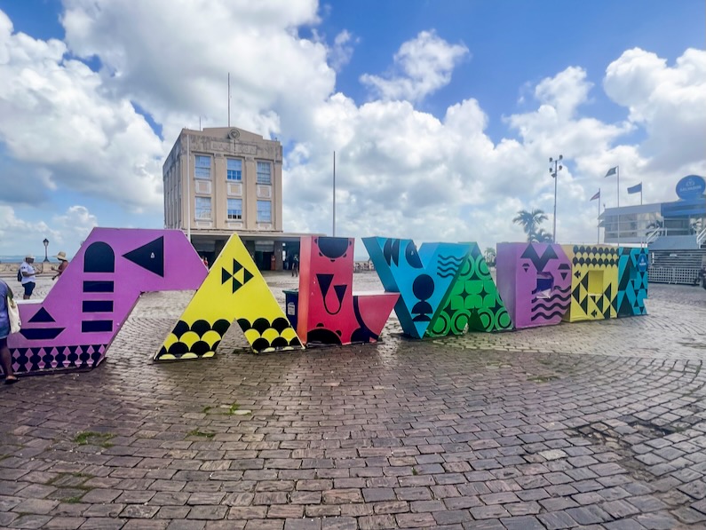 Salvador city sign in the Praça Tomé Da Souza in Salvador, Brazil<br />
