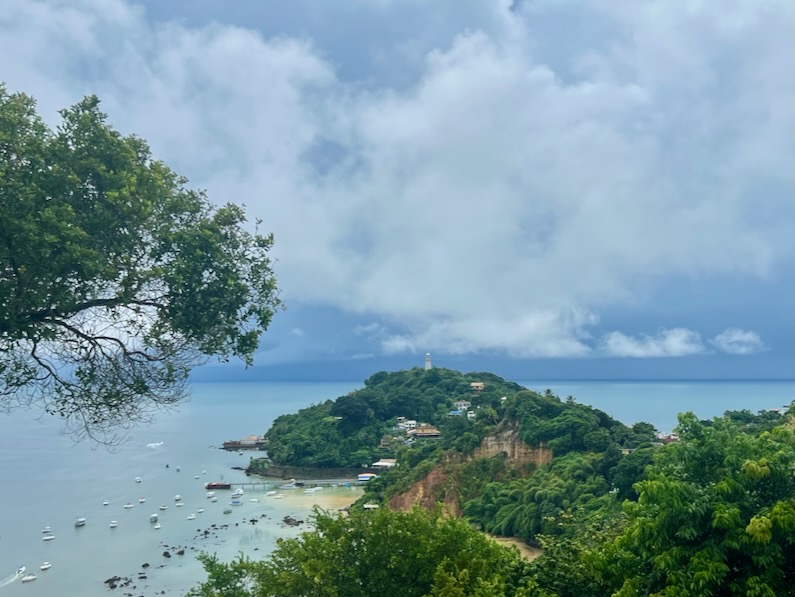 Views of the lighthouse in Morro de São Paulo