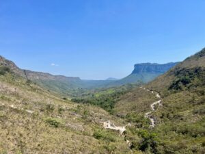 Trail to Cachoeirão Waterfall in Vale do Pati