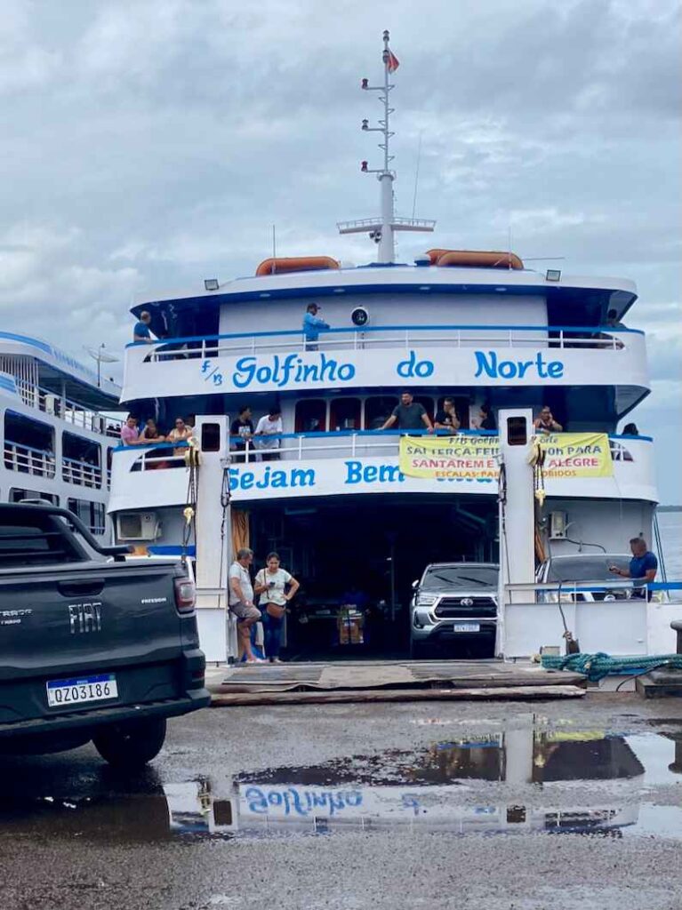 How to take the Amazon River ferry from Manaus to Santarém